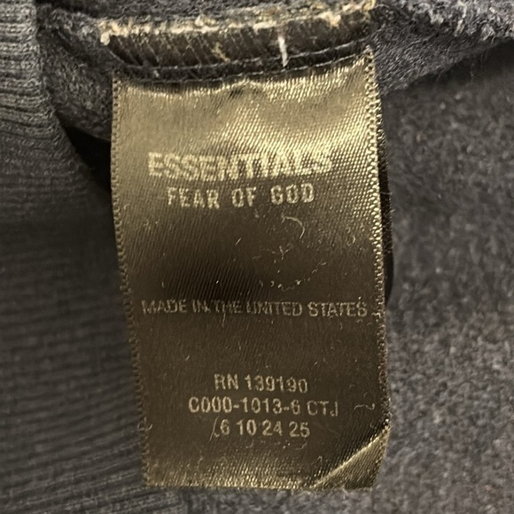 Fear of God Essentials blue ribbed Sweatshirt Sz Large - Picture 10 of 16